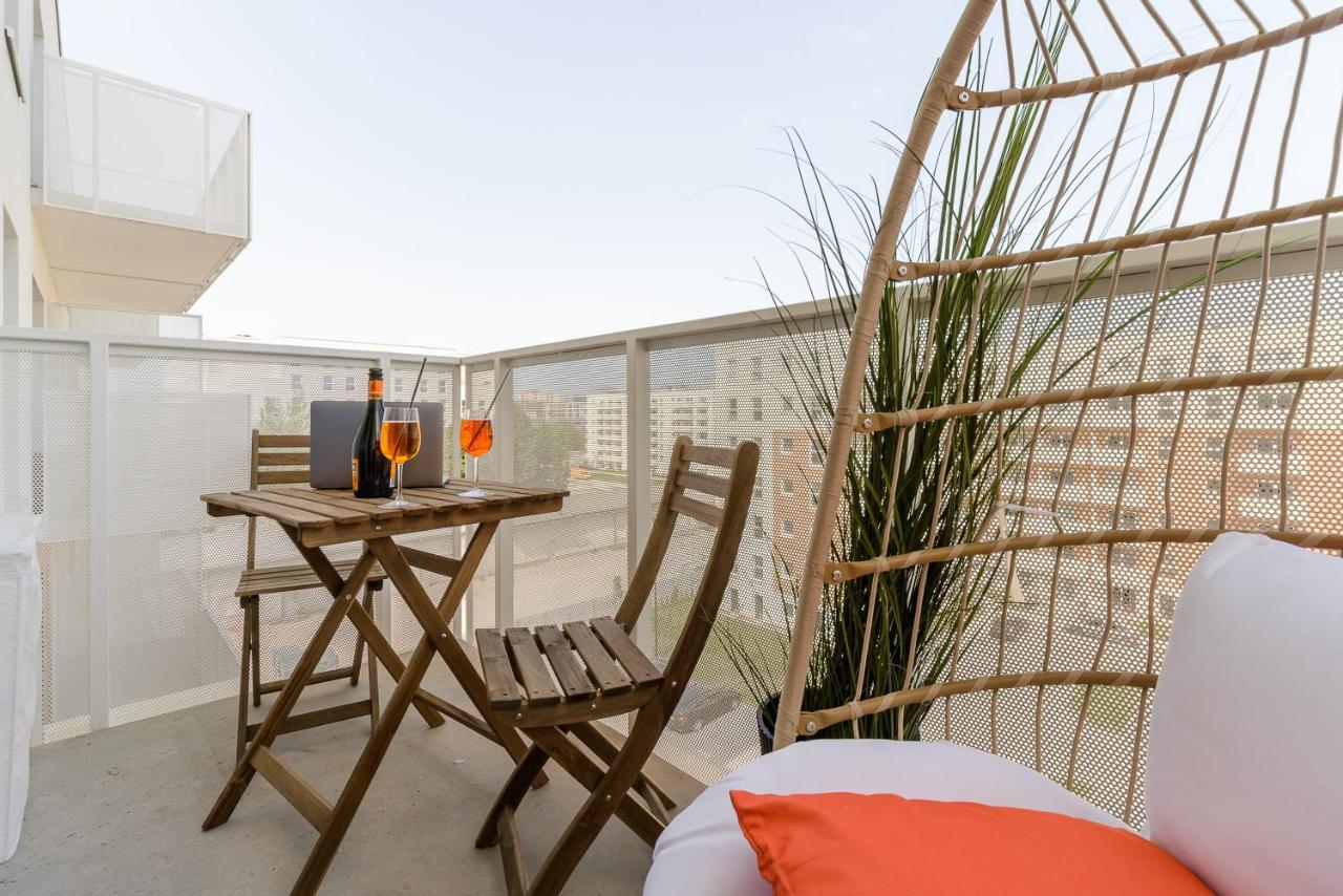 Lumina Premium Apartments With Parking วูดช์ ภายนอก รูปภาพ